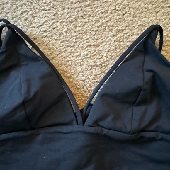 🖤 LULULEMON SPORTS BRA - Picture 3 of 4